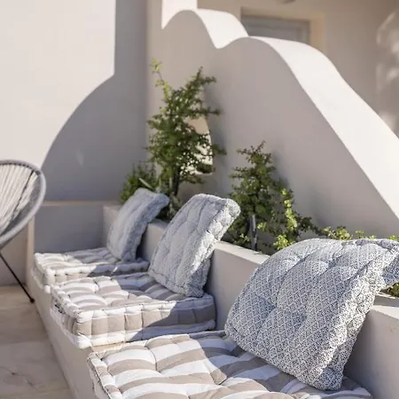 Traditional Seaview Villa In Santorini *