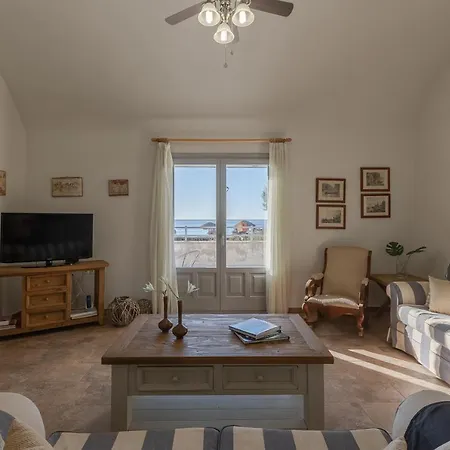 Traditional Seaview Villa In Santorini Villa Perissa (Santorini)